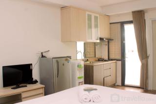 Cozy Studio at Metropark Condominium Jabebeka Apartment By Travelio - 0