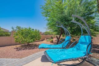 StayShores Chic Retreat – Pool HotTubSweet Sleep - 1