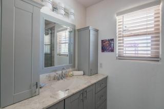StayShores Chic Retreat – Pool HotTubSweet Sleep - 4