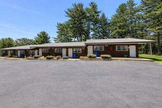 Studio 6 Lake George NY Adirondacks - 9