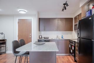 Corporate 2BR Condo Celebration Sq Parking 19th - 9