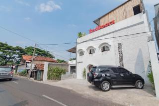 RedDoorz near Exit Toll Tanah Baru Bogor - 9