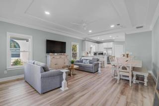 Calatrava Beach Cottage - 3