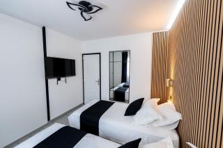 Séjour Pro ou Détente suite SPA Piscine privés - 6