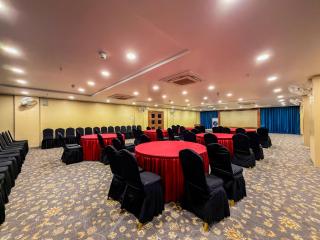 ZiP By Spree Hotels Pandharpur - 5