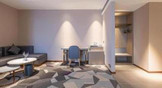 Lavande Hotel Tianjin Huayuan - 2