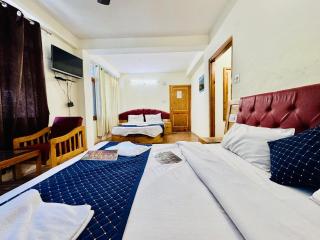 Neo Royal View Cottageee- The Cozy Stay Lodge Manali - 3