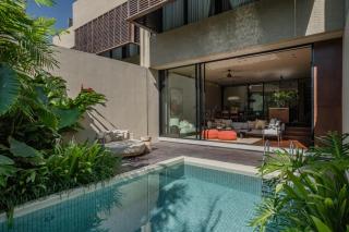 Luxury Beachside Villa w Rooftop Pool, VIP Concierge - Canggu - 0