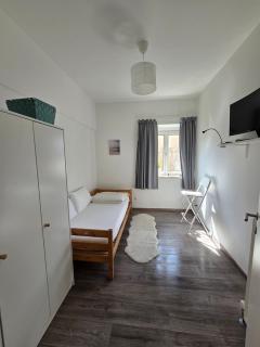 Giant Private Garden & Spacious Flat in Innsbruck - 2