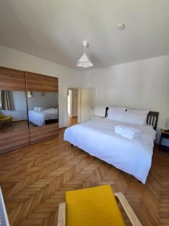 Giant Private Garden & Spacious Flat in Innsbruck - 7