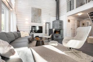 Arctic Sving Retreat by Hilla Villas - 8