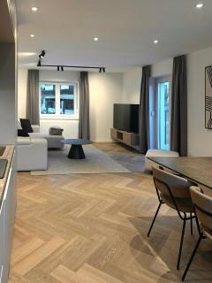 BoardersPalace Luxury Apartment with private Sauna - 8