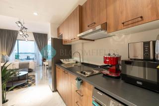 Relaxing Stu in Oasis Masdar City - 1