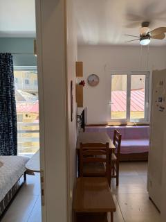 Katherine's 'nest' 30 metres to best beach in town - 1