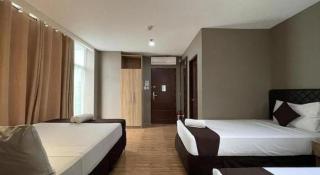 Capitol Central Hotel and Suites - 2