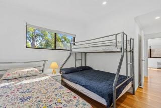 12 Naiad Court - Rainbow Shores - 2