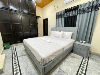 Castle Guest House - 5