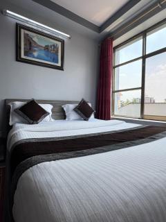 Three Brothers Apartment and Hotel - 4