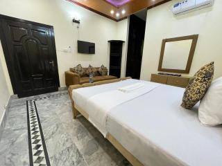 Castle Guest House - 3