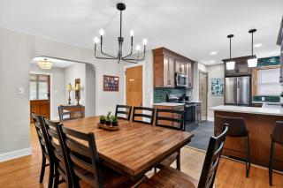 4BR Highlands Gem Walk to Bellarmine & Bardstown - 8