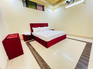 Castle Guest House - 7