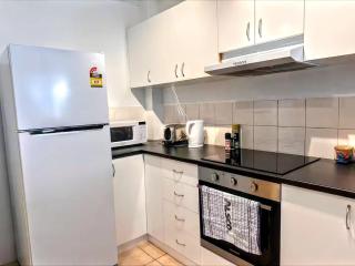 73 Serene 2BR Apt Perth CBD Pool-Gym & FREE Parkng - 9