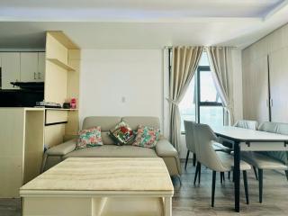 Beachside apartment with the sea view at the center - 3