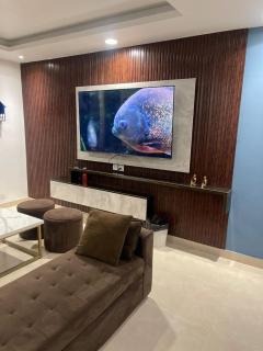 Gold Crest Luxury and Modern Apartments - 2
