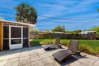 2403 Auburn Dr - 4