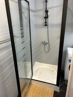 Parliament SkyTower Apartment - Boekarest - 3