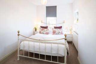 Stylish Garden Apartment Central Exmouth Sleeps 3 - 3