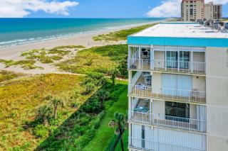 Sandcastles - Direct Oceanfront Apartments with Pool Tennis Pets Welcome - 0