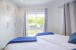 Cousins Cove Strand - 7