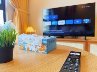 Lux 3BR2B8Pax Equine MRT L Shape Kitch 10min2 IOI - 0