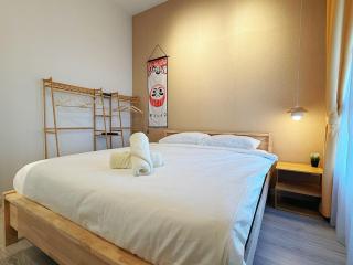 Lux 3BR2B8Pax Equine MRT L Shape Kitch 10min2 IOI - 7