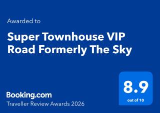 Super Townhouse VIP Road Formerly The Sky - 9