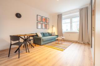 Stylish 1BR - Local Market Vibes - 10 min to Nivy - 7
