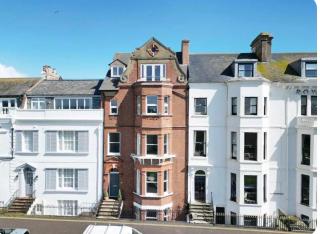 Stylish Garden Apartment Central Exmouth Sleeps 3 - 0