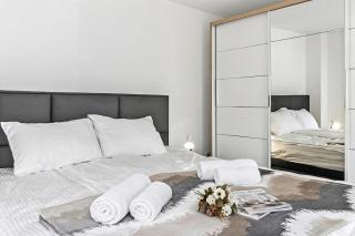 4 - Bedroom House With Hot Tub & Sauna - Happy Rentals - 4