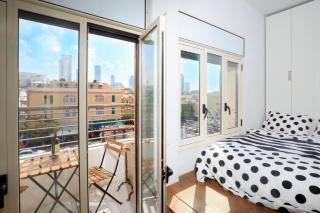 קסם תל אביבי - דירה עם ג'קוזי בבנין באוהאוס - 1