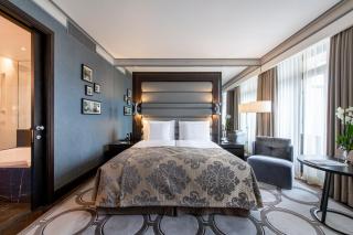 Royal Savoy Hotel & Spa - 3