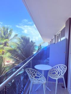 Oceanfront King Suite with Stunning Ocean View - 7