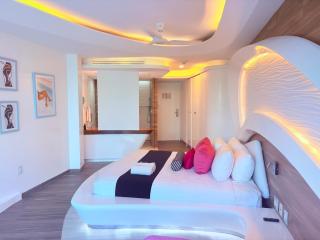 Condohotel The Carmen Deluxe Oceanview King Suite - 5