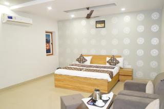 Hotel Vedant - 1