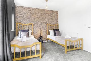 WhiskAwayStays - Mystic heights - Luxury home - 7