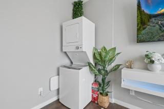 Valclyde Cozy Suite-Sleeps 4-Downtown MPLs - 5