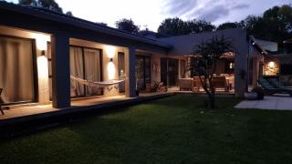 Luxury Solar Home - Pool, Pizza Oven & Garden - 3