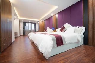 Me Q Beach Hotel - 8