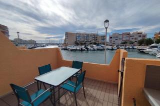 A balcony overlooking the marina - 8