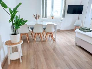 Urban Stay Neu-Ulm, 3 Schlafzimmer & Balkon - 7
